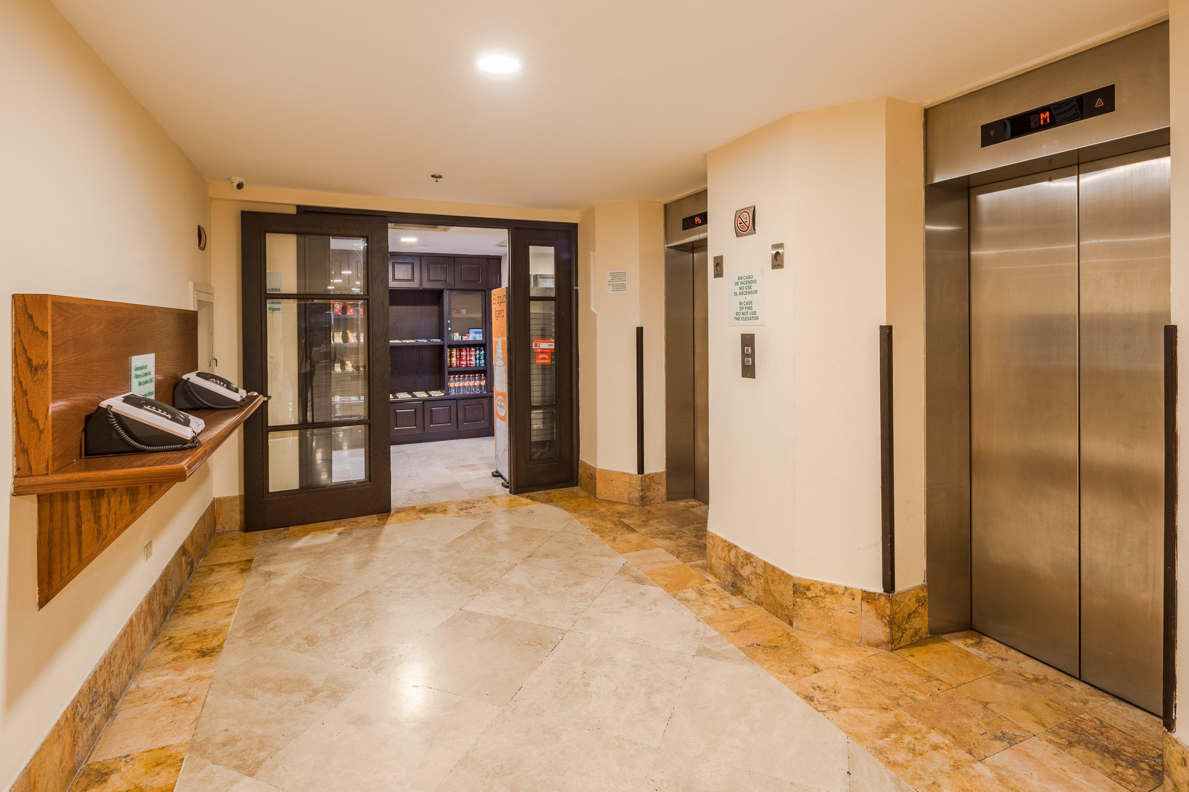 Holiday Inn Monterrey Valle By Ihg San Pedro Garza Garcia Екстер'єр фото